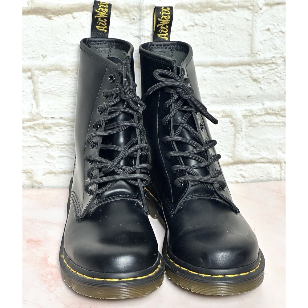 Dr. Martens Women's 1460W Original Smooth Leather Lace Up‎ Boots - Black, Size 7